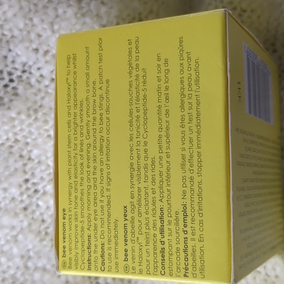 Rodial Anti-Ageing Bee Venom Eye Cream, 25ml/0.80fl oz - Picture 12 of 13